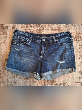 Womens Silver Jean Shorts. Sz W33/L4. Super Cute.